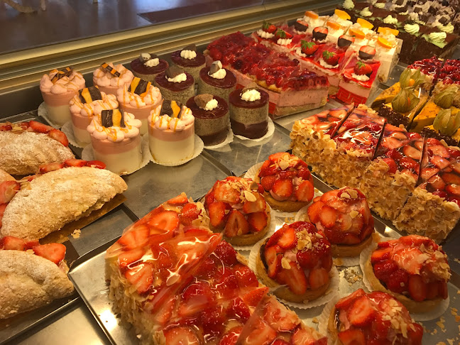 Opinii despre Hübler Kaffee - Konditorei în Wien - Gastronomie und Hotellerie