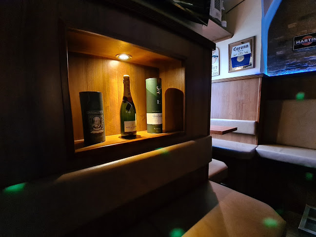 Comentarii opinii despre Högl - Die Bar