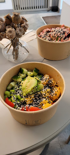 Pushi Poké & Açaí Bowls - Gastronomie und Hotellerie