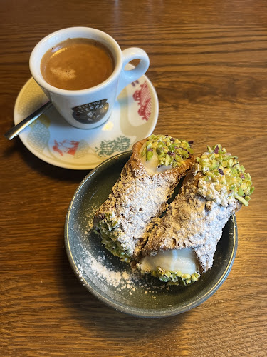 Piazza Colombo - Wien