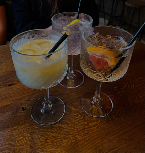 Opinii despre Piazza Colombo în Wien - Gastronomie und Hotellerie