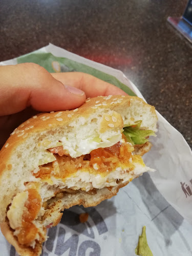 Opinii despre BURGER KING® Vienna Airport Terminal 1 în Schwechat - Gastronomie und Hotellerie