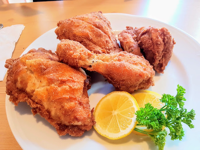 Opinii despre Heurigen-Restaurant Paisler în Wulkaprodersdorf - Gastronomie und Hotellerie