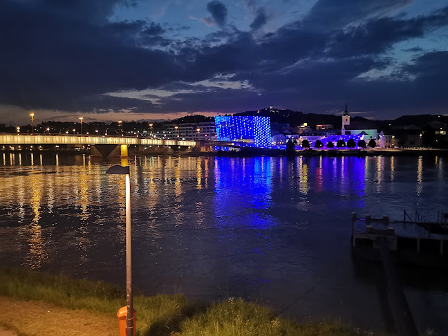 Lentos Cafe-Bar-Restaurant - Gastronomie und Hotellerie