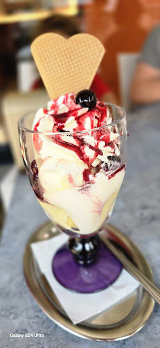 Opinii despre Eisdiele by Rino Wolkersdorf în Wolkersdorf im Weinviertel - Gastronomie und Hotellerie