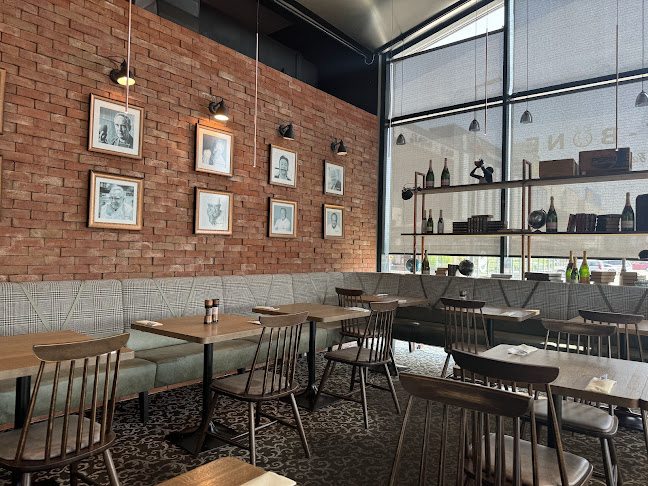 T-Bone Bar Burger Steakhouse Parndorf - Parndorf