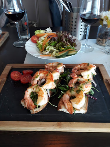 Comentarii opinii despre Imbiss Cafe Pub Tra Amici