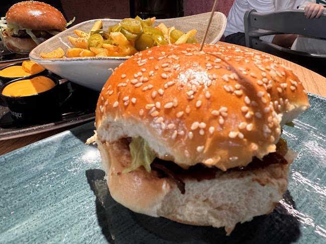 Opinii despre Le Burger in der Shopping City Seiersberg în Seiersberg - Gastronomie und Hotellerie