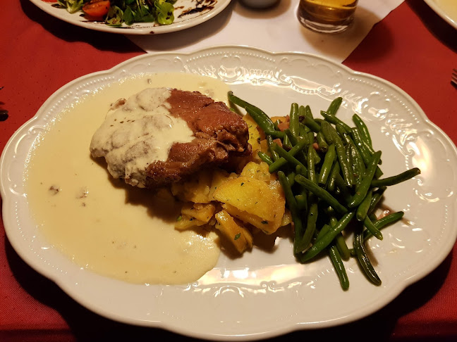 Opinii despre Adlerhütte Bergrestaurant în Kitzbühel - Gastronomie und Hotellerie