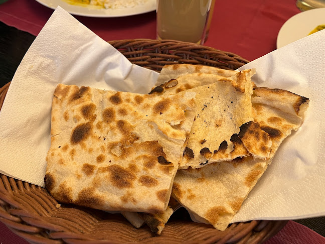 Opinii despre HIMAL Nepali Kitchen în Innsbruck - Gastronomie und Hotellerie