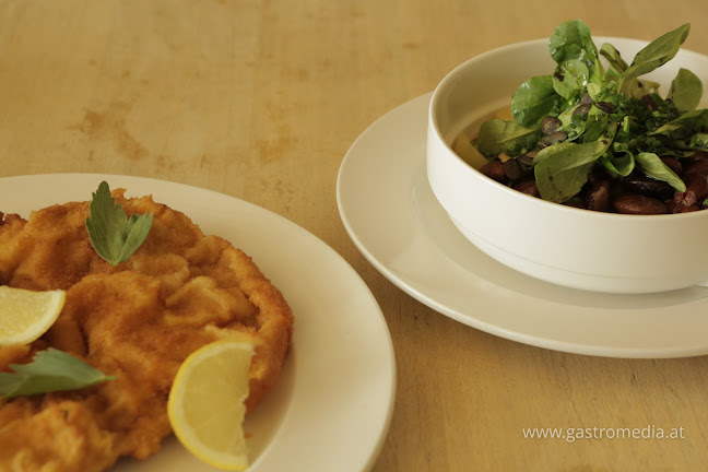 Opinii despre Zum Roten Bären în Wien - Gastronomie und Hotellerie