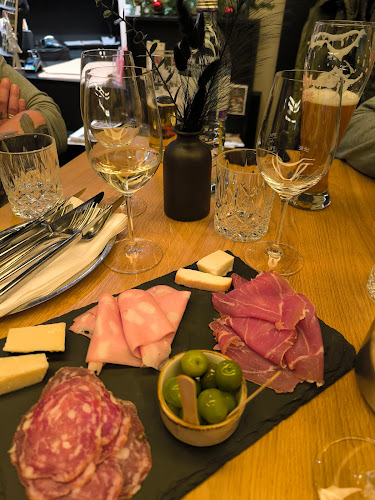 Comentarii opinii despre WEIN & CO Salzburg Platzl – Weinbar & Shop