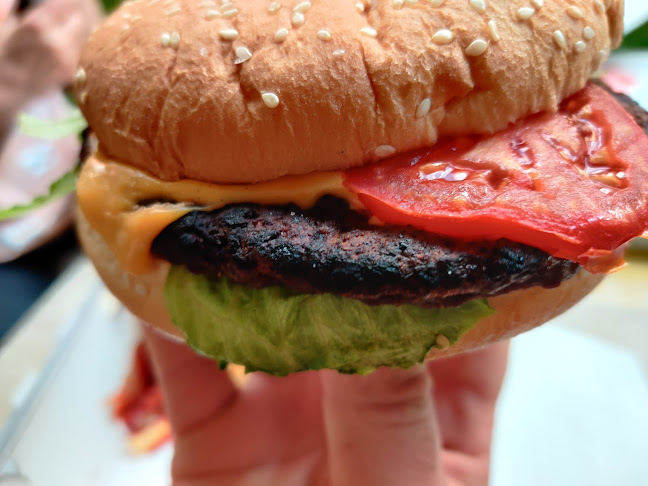 Oberlaaer Str. 220, 1100 Wien