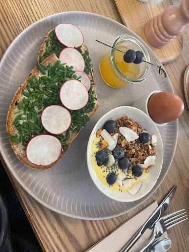 Comentarii opinii despre Mille Fleurs Café & More