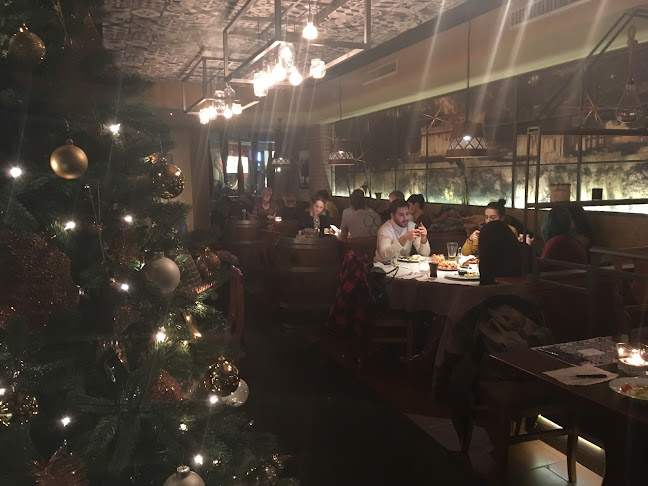 AKROPOLIS - Innsbruck