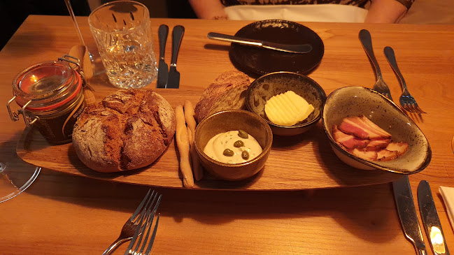 Comentarii opinii despre Schmidhofer Im Palais