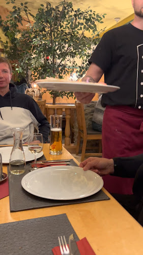 Opinii despre Pizzeria Rustica în Kaunertal - Gastronomie und Hotellerie