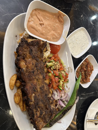 Diyar Restaurant-Cafe-Etli Ekmek - Wien