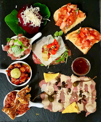 Asado's Steakhouse, Bar & Lounge