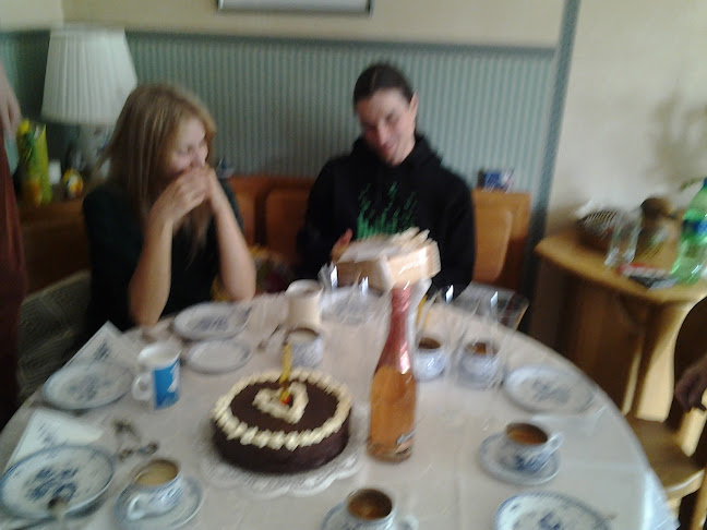 Opinii despre Lapizza în Graz - Gastronomie und Hotellerie