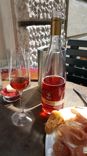 WEIN & CO Wien Schottentor – Weinbar & Shop - Wien