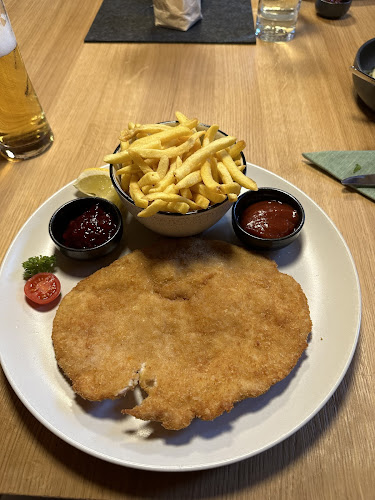 Opinii despre Gasthaus Rössle - Nenzing, Österreich în Nenzing - Gastronomie und Hotellerie