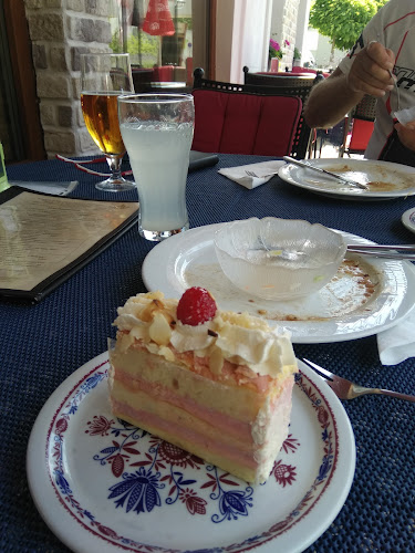 Opinii despre Kurcafe-Konditorei în Bad Deutsch-Altenburg - Gastronomie und Hotellerie