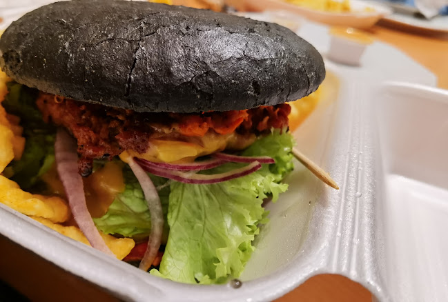 Gasthaus Esswerk by Hirschenwirt St. Johann im Pongau - Gastronomie und Hotellerie