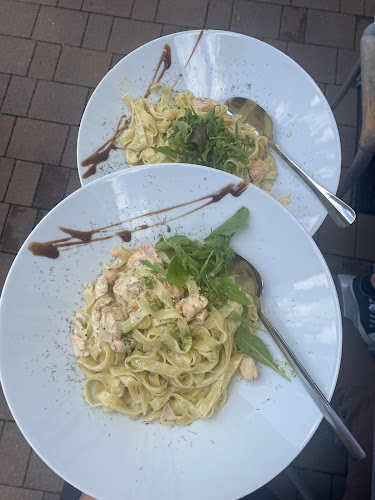 Restaurant Pizzeria Felsenburg - Gastronomie und Hotellerie