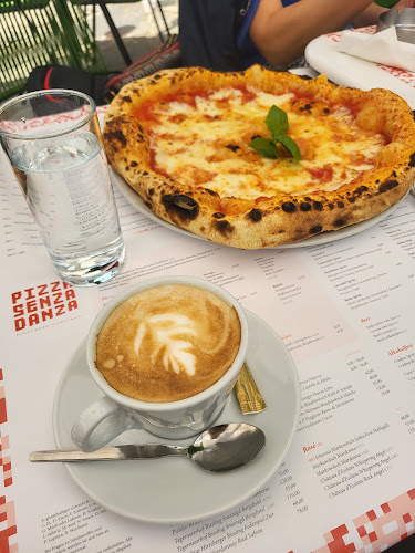 PIZZA SENZA DANZA - Gastronomie und Hotellerie