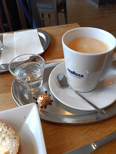 Bäckerei & Café am Bach - Gastronomie und Hotellerie