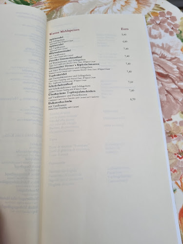 Opinii despre K.u.K. Hofzuckerbäcker L. Heiner Perchtoldsdorf, Café Konditorei în Perchtoldsdorf - Gastronomie und Hotellerie