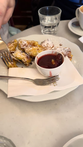 Café Demel - Gastronomie und Hotellerie