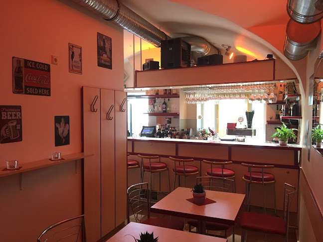The Little Bar - Gastronomie und Hotellerie