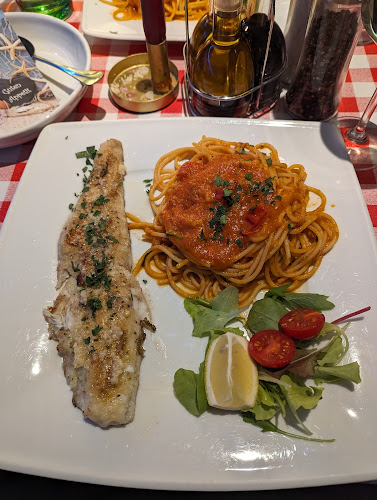 Opinii despre Osteria Pizzeria Vino e Altro im Kulturcafé în St. Andrä-Wördern - Gastronomie und Hotellerie