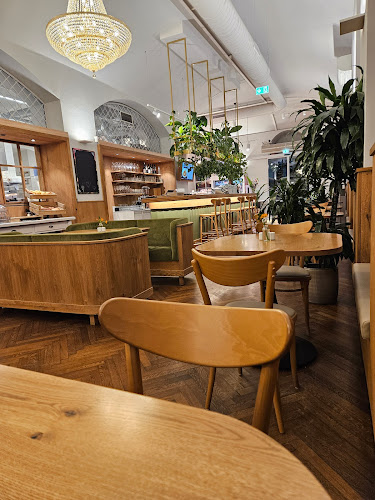 Opinii despre Ströck - Feierabend Burggasse în Wien - Gastronomie und Hotellerie