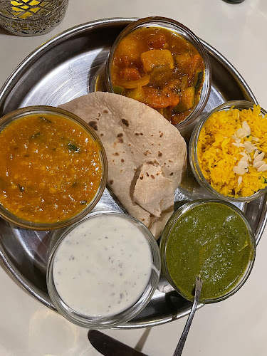 Opinii despre Taj Mahal Singh OG - Indisches Restaurant în Graz - Gastronomie und Hotellerie