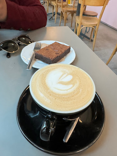 Opinii despre Brass Monkey în Wien - Gastronomie und Hotellerie