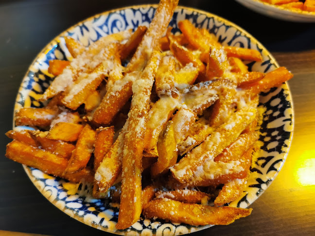 Fifty Fifty Burger Bar - Gastronomie und Hotellerie