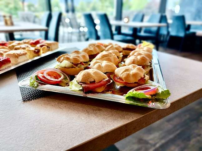 Opinii despre Surfers în Telfs - Gastronomie und Hotellerie