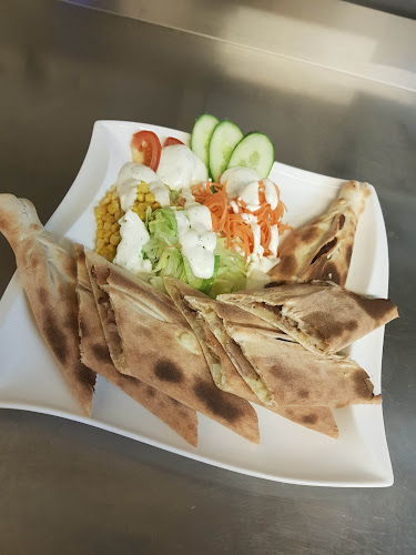 Pizzeria Della Casa - Gastronomie und Hotellerie