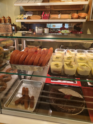 Çayda Çıra - Gastronomie und Hotellerie