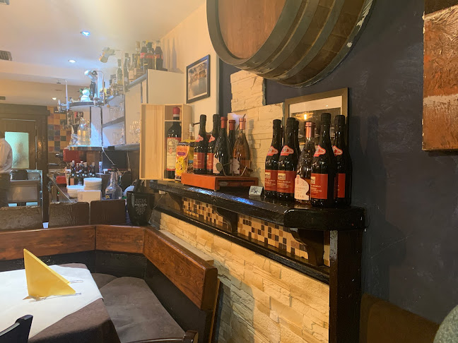 Opinii despre Da Rocco în Weer - Gastronomie und Hotellerie