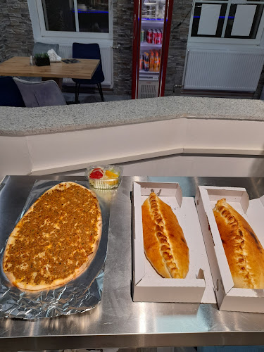 Pizzeria & Kebap - La Grande - Wiener Neustadt