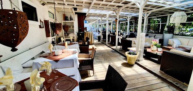 Asado's Steakhouse, Bar & Lounge