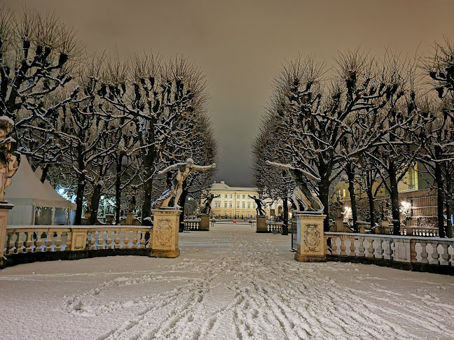Leo HILLINGER Wineshop & Bar Salzburg - Salzburg