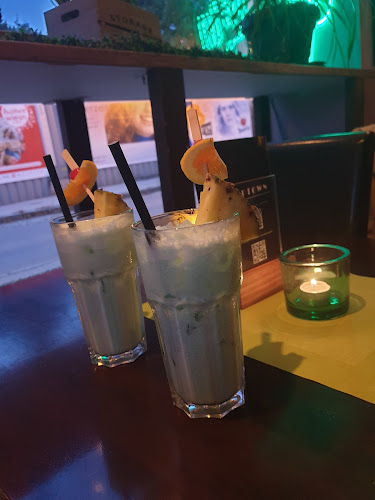 Comentarii opinii despre UPTOWN