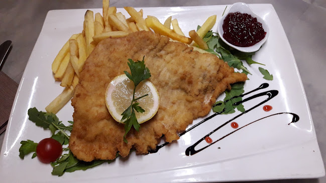 Opinii despre Restaurant Kanonenhof "Alpe-Adria-Spezialitäten" în Lambichl - Gastronomie und Hotellerie