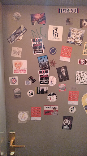 Opinii despre Harry Bär în Salzburg - Gastronomie und Hotellerie