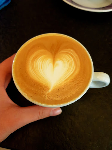 Comentarii opinii despre Alser Cafe